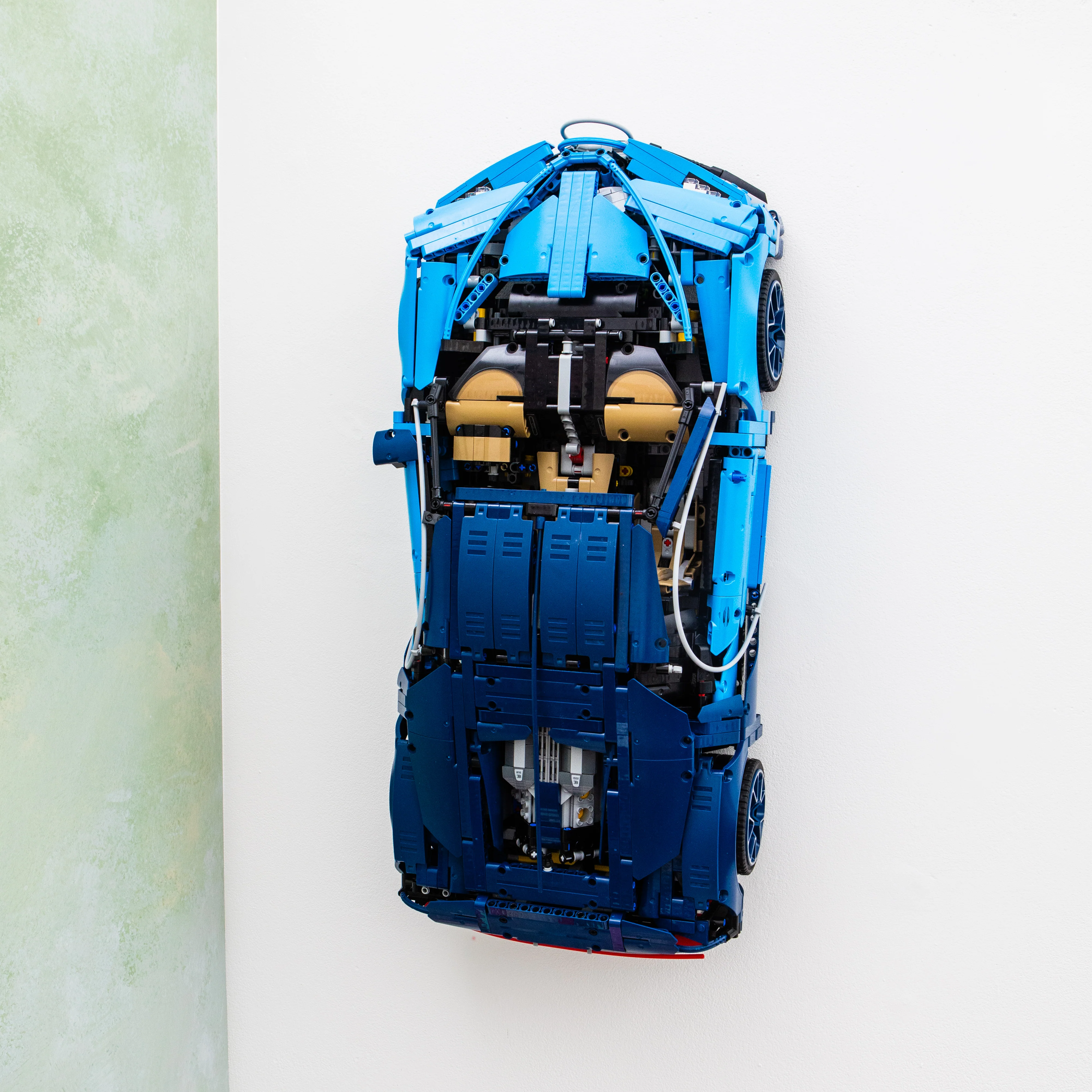 Wall Mount Bracket Compatible With Lego Technic Bugatti Chiron 42083
